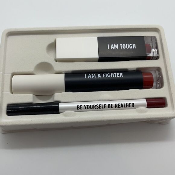 NIB REALHER I Am Fabulous Lip Kit - Picture 5 of 6